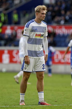 10.10.2026, GER, Fussball, Herren, 3. Liga, Saison 2026 2027, MSV Duisburg - TSG Hoffenheim II Peter Remmert (Duisburg) schaut Duisburg schauinsland-reisen-Arena Nordrhein-Westfalen Deutschland Copyright: xAdrianxSchlüterx