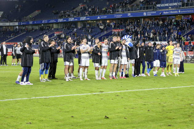 10.10.2026, GER, Fussball, Herren, 3. Liga, Saison 2026 2027, MSV Duisburg - TSG Hoffenheim II die Mannschaft vom MSV Duisburg Schlussjubel, jubelt nach dem Sieg Duisburg schauinsland-reisen-Arena Nordrhein-Westfalen Deutschland Copyright: xAdrianxSchlüterx