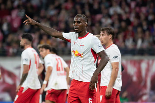 1. Fußball Bundesliga: RB Leipzig - Eintracht Frankfurt; 10.10.2026 Ezechiel Banzuzi (6, RB Leipzig). LEIPZIG, DEUTSCHLAND - OCTOBER 10: Bundesliga-Spiel RB Leipzig - Eintracht Frankfurt in der Red Bull Arena am 5. Spieltag der 1. Bundesliga am October 10, 2026 in Leipzig, Deutschland. DFL REGULATIONS PROHIBIT ANY USE OF PHOTOGRAPHS AS IMAGE SEQUENCES AND OR QUASI-VIDEO. Copyright: xBEAUTIFULxSPORTS JanxKaeferx