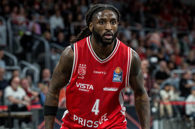Bamberg, Deutschland 10. Oktober 2026: easyCredit BBL - 2026 2027 - 5. Spieltag - BMA365 Bamberg Baskets gegen Syntainics MBC Im Bild: Jordan Jones (Bamberg) voll fokusiert Brose Arena Bayern Copyright: xFotostandx xSchmittx