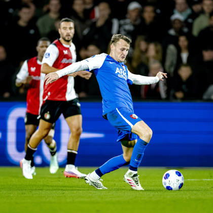 ROTTERDAM - AZ Alkmaar midfielder Peer Koopmeiners during the Vriendenloterij Eredivisie match between Feyenoord and AZ at De Kuip on 10 October 2026 in Rotterdam, Netherlands. (Photo by DeFodi Images) -
