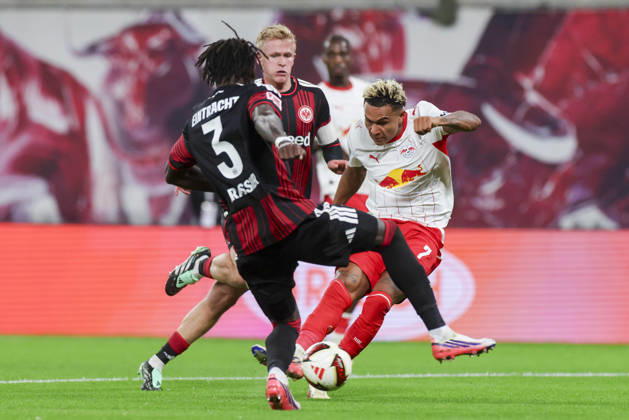 Antonio Nusa (RB Leipzig) erzielt mit diesem Schuss das Tor zum 5:0 waehrend des spiels der 1. Bundesliga zwischen RB Leipzig und Eintracht Frankfurt, Red Bull Arena am 10. October 2026 in Leipzig, Deutschland. (Foto von Marco Steinbrenner DeFodi Images) +++ Antonio Nusa (RB Leipzig) scores the goal to make it 5 0 with this shot during the Bundesliga match between RB Leipzig and Eintracht Frankfurt at Red Bull Arena on October 10, 2026 in Leipzig, Germany. (Photo by Marco Steinbrenner DeFodi Images) DFB DFL REGULATIONS PROHIBIT ANY USE OF PHOTOGRAPHS AS IMAGE SEQUENCES AND OR QUASI-VIDEO. (Photo by Marco Steinbrenner DeFodi Images) -
