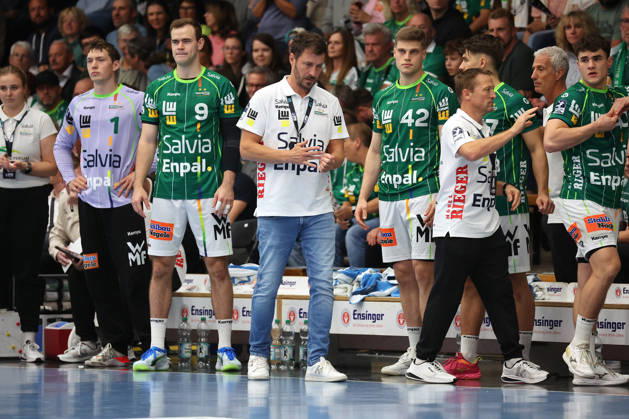 10.10.2026, Deutschland, Göppingen, Handball Opel HBL Bundesliga, FRISCH AUF! Göppingen vs. SG BBM Bietigheim, FAG Trainer Ben Matschke