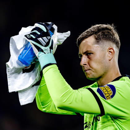 ROTTERDAM - SC Feyenoord Rotterdam goalkeeper Tjark Ernst during the Vriendenloterij Eredivisie match between Feyenoord and AZ at De Kuip on 10 October 2026 in Rotterdam, Netherlands. (Photo by DeFodi Images) -