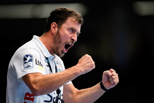 Goeppingen: HBL - 26 27 - Frisch Auf Goeppingen - SG BBM Bietigheim Trainer Ben Matschke (Goeppingen) Jubel Freude Emotion Goeppingen EWS Arena Baden-Württemberg Deutschland