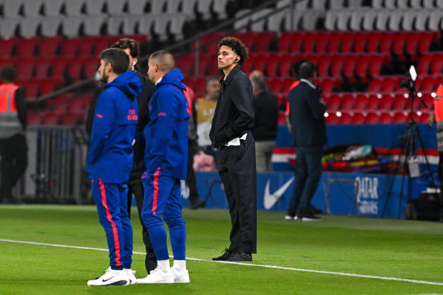 Paris Saint-Germain v Le Mans FC - Ligue 1 McDonald s 2026 2027 Guillem Hernandez FOLGUERA Assitant coach of Paris, Borja ALVAREZ BUEDO assistant coach of Paris, Ferran TORRES of Paris Saint-Germain and Maghnes AKLIOUCHE of Paris during Ligue 1 McDonald s match between Paris and Le Mans at Parc des Princes on October 10, 2026 in Paris, France. Paris France Copyright: xBaptistexFernandezx 776573319