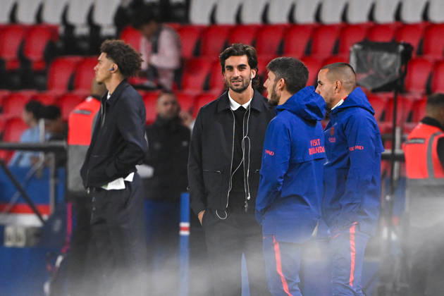 Paris Saint-Germain v Le Mans FC - Ligue 1 McDonald s 2026 2027 Guillem Hernandez FOLGUERA Assitant coach of Paris, Borja ALVAREZ BUEDO assistant coach of Paris, Ferran TORRES of Paris Saint-Germain and Maghnes AKLIOUCHE of Paris during Ligue 1 McDonald s match between Paris and Le Mans at Parc des Princes on October 10, 2026 in Paris, France. Paris France Copyright: xBaptistexFernandezx 776573319