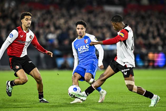 ROTTERDAM - (lr) Oussama Targhalline of Feyenoord, Ro-Zangelo Daal of AZ Alkmaar, Givairo Read of Feyenoord during the Dutch Eredivisie match between Feyenoord and AZ Alkmaar at Feyenoord stadium De Kuip on 10 October 2026 in Rotterdam, the Netherlands. OLAF KRAAK ANP Eredivisie 2026 27 xVIxANPxSportx xxANPxIVx 572047970 originalFilename: 572047970