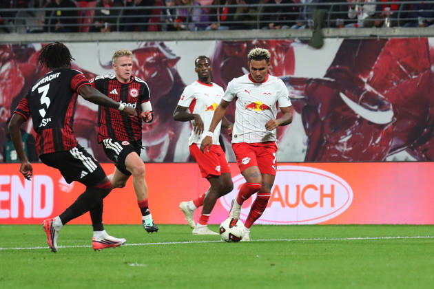10.10.2026, xgox, Fussball 1.Bundesliga, RB Leipzig - Eintracht Frankfurt v.l. Antonio Nusa (RB Leipzig) Torschuetze, erzielt das Tor, Treffer, scores the goal 5:0 (DFL DFB REGULATIONS PROHIBIT ANY USE OF PHOTOGRAPHS as IMAGE SEQUENCES and or QUASI-VIDEO) Leipzig