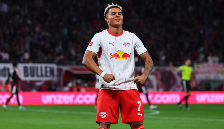 RB Leipzig - Frankfurt Bundesliga Leipzig, 10.10.2026, Red Bull Arena, Fussball, Bundesliga, Spieltag 5 , RB Leipzig vs. SG Eintracht Frankfurt , Tor für Leipzig zum5:0. Im Bild: Torschütze Antonio Nusa (7, RB Leipzig), Torjubel. ,