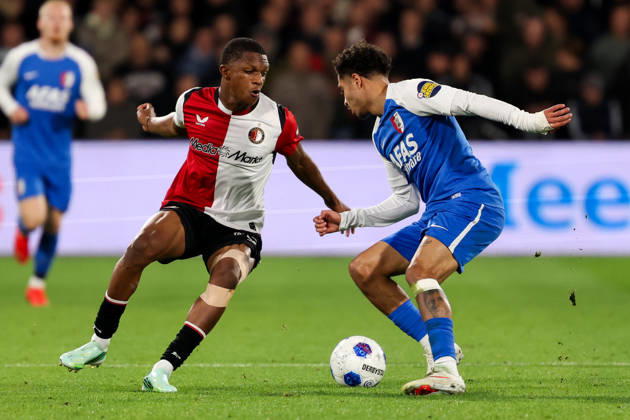 2026-10-10 Feyenoord v AZ Alkmaar - Dutch Eredivisie ROTTERDAM, NETHERLANDS - OCTOBER 10: Givairo Read of Feyenoord is challenged by Ro-Zangelo Daal of AZ Alkmaar during the Dutch Eredivisie match between Feyenoord and AZ Alkmaar at Stadion Feijenoord on October 10, 2026 in Rotterdam, Netherlands. Rotterdam Stadion Feijenoord Netherlands Content not available for redistribution in The Netherlands directly or indirectly through any third parties. Copyright: xHansxvanxderxValkx