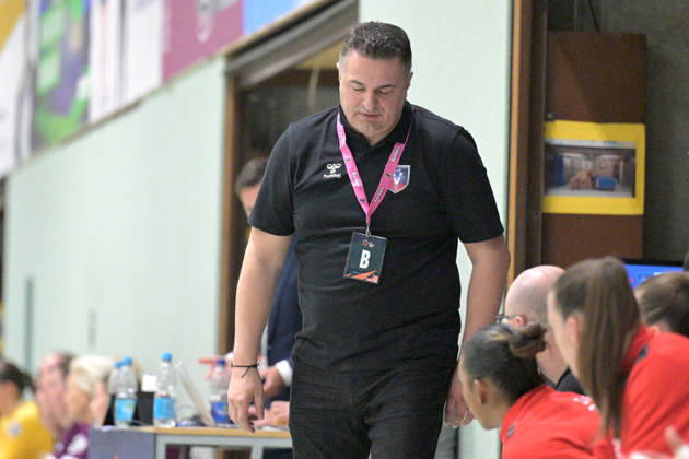 Constantin Florentin Pera (SCM Ramnicu Valcea, Head Coach) TusSies Metzingen vs. SCM Ramnicu Valcea, Handball, EHF, Europa Leauge Qualifikation Rueckspiel, Saison 2026 2027, 10.10.2026 TusSies Metzingen vs. SCM Ramnicu Valcea, Handball, EHF, Europa Leauge Qualifikation Rueckspiel, Saison 2026 2027, 10.10.2026 Metzingen Copyright: xEibner-Pressefotox EP_TBR