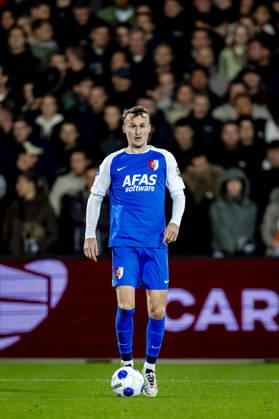 ROTTERDAM - AZ Alkmaar midfielder Peer Koopmeiners during the Vriendenloterij Eredivisie match between Feyenoord and AZ at De Kuip on 10 October 2026 in Rotterdam, Nederland. (Photo by DeFodi Images) -