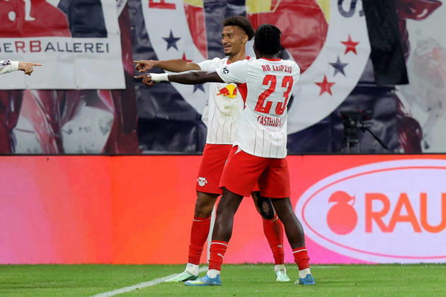 10.10.2026, xtgx, Fussball 1.Bundesliga, RB Leipzig - Eintracht Frankfurt v.l. Torjubel nach dem Tor zum celebrating the goal celebrate 6:0 durch Tidiam Gomis (RB Leipzig) (DFL DFB REGULATIONS PROHIBIT ANY USE OF PHOTOGRAPHS as IMAGE SEQUENCES and or QUASI-VIDEO) Leipzig