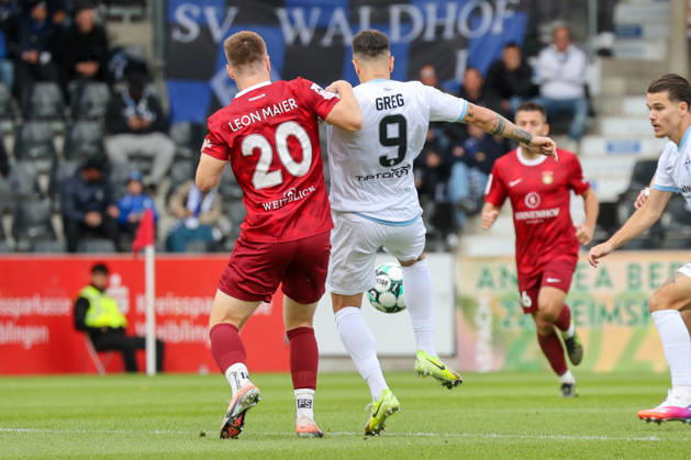 Leon Maier (SG Sonnenhof Großaspach, 20), Goncalo Gregorio (SV Waldhof Mannheim, 9) Fussball: 3. Liga, 8. Spieltag, SG Sonnenhof Großaspach vs. SV Waldhof Mannheim am 10.10.2026 in Aspach-Großaspach (WIRmachenDRUCK Arena), Deutschland Aspach-Großaspach WIRmachenDRUCK Arena Deutschland Copyright: xFranzxReindelx