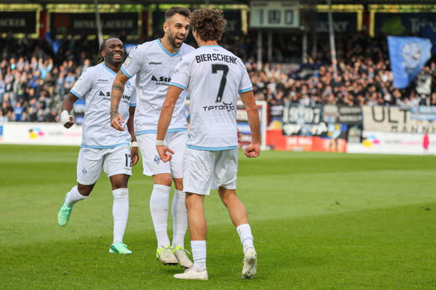 Lovis Bierschenk (SV Waldhof Mannheim, 7), Torschütze zum 1:1, Tor und Torjubel, Gestik, Freude, Emotionen mit Goncalo Gregorio (SV Waldhof Mannheim, 9), Darnell Keumo (SV Waldhof Mannheim, 17) Fussball: 3. Liga, 8. Spieltag, SG Sonnenhof Großaspach vs. SV Waldhof Mannheim am 10.10.2026 in Aspach-Großaspach (WIRmachenDRUCK Arena), Deutschland Aspach-Großaspach WIRmachenDRUCK Arena Deutschland Copyright: xFranzxReindelx