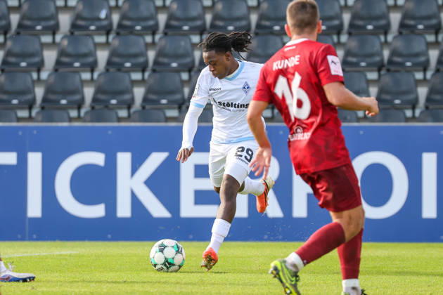 Nolan Muteba N Tumba (SV Waldhof Mannheim, 29) Fussball: 3. Liga, 8. Spieltag, SG Sonnenhof Großaspach vs. SV Waldhof Mannheim am 10.10.2026 in Aspach-Großaspach (WIRmachenDRUCK Arena), Deutschland Aspach-Großaspach WIRmachenDRUCK Arena Deutschland Copyright: xFranzxReindelx