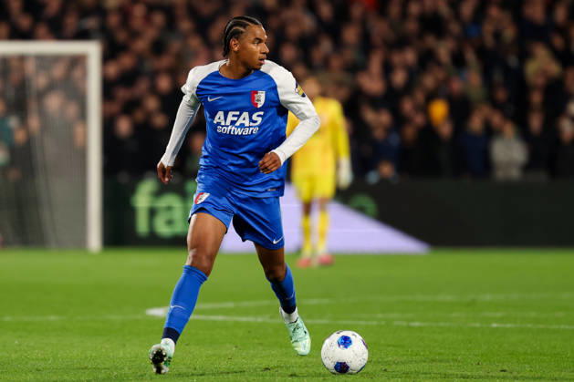 2026-10-10 Feyenoord v AZ Alkmaar - Dutch Eredivisie ROTTERDAM, NETHERLANDS - OCTOBER 10: Calvin Stengs of AZ Alkmaar runs with the ball during the Dutch Eredivisie match between Feyenoord and AZ Alkmaar at Stadion Feijenoord on October 10, 2026 in Rotterdam, Netherlands. Rotterdam Stadion Feijenoord Netherlands Content not available for redistribution in The Netherlands directly or indirectly through any third parties. Copyright: xHansxvanxderxValkx