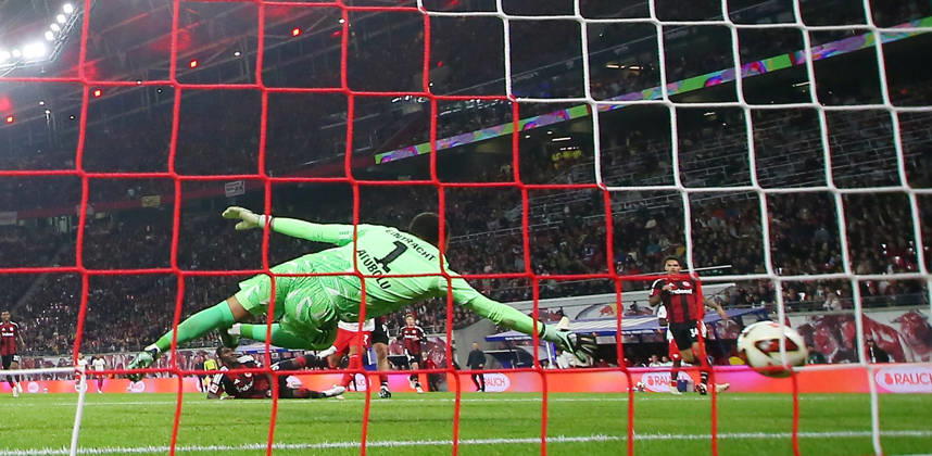 RB Leipzig - Frankfurt Bundesliga Leipzig, 10.10.2026, Red Bull Arena, Fußball, 1.Bundesliga, 5.Spieltag , RB Leipzig vs. SG Eintracht Frankfurt , Im Bild: Tor für RB Leipzig. Antonio Nusa (7, RB Leipzig) trifft zum 5:0.. , Nur zur redaktionellen Nutzung. Only editorial use. , DFL DFB regulations prohibit any use of photographs as image sequences and or quasi-video. ,