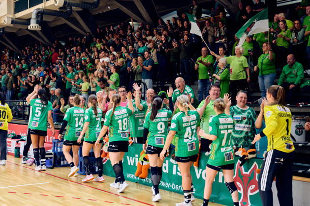 Fuechse Berlin jubeln ueber Unentschieden, GER, 2. Handball - Bundesliga Frauen, Fuechse Berlin vs. SG Nuertingen-Zizishausen, Saison 2026 27, 5. Spieltag, 10.10.2026 GER, 2. Handball - Bundesliga Frauen, Fuechse Berlin vs. SG Nuertingen-Zizishausen, Saison 2026 27, 5. Spieltag, 10.10.2026 Berlin Copyright: xEibner-Pressefotox xClaudiusxRauchx EP_CRH