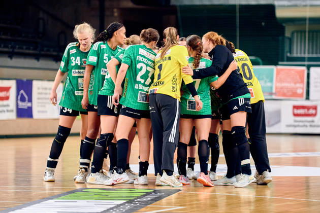 Fuechse Berlin jubeln ueber Unentschieden, GER, 2. Handball - Bundesliga Frauen, Fuechse Berlin vs. SG Nuertingen-Zizishausen, Saison 2026 27, 5. Spieltag, 10.10.2026 GER, 2. Handball - Bundesliga Frauen, Fuechse Berlin vs. SG Nuertingen-Zizishausen, Saison 2026 27, 5. Spieltag, 10.10.2026 Berlin Copyright: xEibner-Pressefotox xClaudiusxRauchx EP_CRH