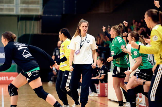 Fuechse Berlin jubeln ueber Unentschieden, SUSANN MUELLER (Fuechse Berlin, Trainerin), GER, 2. Handball - Bundesliga Frauen, Fuechse Berlin vs. SG Nuertingen-Zizishausen, Saison 2026 27, 5. Spieltag, 10.10.2026 GER, 2. Handball - Bundesliga Frauen, Fuechse Berlin vs. SG Nuertingen-Zizishausen, Saison 2026 27, 5. Spieltag, 10.10.2026 Berlin Copyright: xEibner-Pressefotox xClaudiusxRauchx EP_CRH