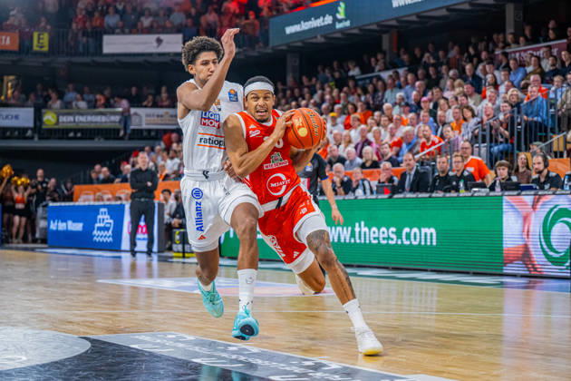 1. Basketball Bundesliga, easyCredit BBL, Saison 2026 2027, Herren, Hauptrunde, 5. Spieltag, 10.10.2026, RASTA Vechta - ratiopharm ulm Nelson Weidemann ( 30 - RASTA Vechta) in Aktion Vechta RASTA Dome Niedersachsen Deutschland