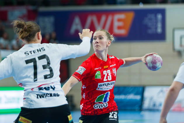 Zoe Stens (Zwickau, 73), Marie Polakova (Halle, 23), SV Union Halle-Neustadt vs. BSV Sachsen Zwickau, Handball Bundesliga Frauen, 1. Bundesliga 5. Spieltag Saison 2026 27, 10.10.2026 Halle SWH Arena Sachsen-Anhalt Deutschland