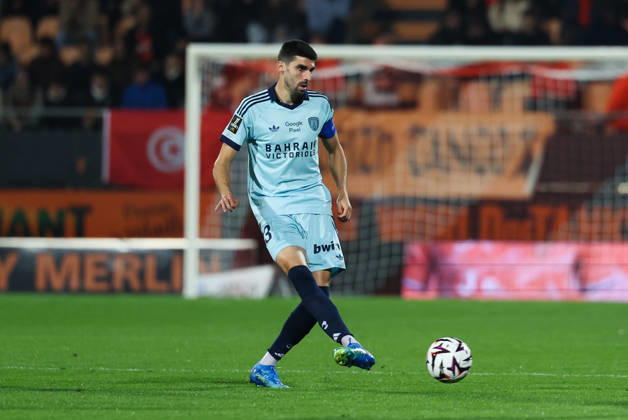 FC Lorient v Paris FC - Ligue 1 McDonald s 2026 2027 Pierre Lees-Melou of PARIS FC during Ligue 1 McDonald s match between Lorient and Paris at Stade Yves Allainmat on October 10, 2026 in Lorient, France. Lorient France  Copyright: xJohnnyxFidelinx 776573317