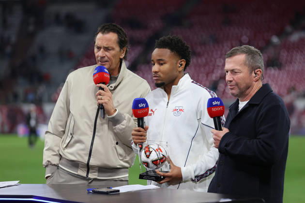 10.10.2026, xtgx, Fussball 1.Bundesliga, RB Leipzig - Eintracht Frankfurt v.l. Sebastian Hellmann (SKY) Christopher Nkunku (RB Leipzig) TV-Experte Lothar Matthäus (DFL DFB REGULATIONS PROHIBIT ANY USE OF PHOTOGRAPHS as IMAGE SEQUENCES and or QUASI-VIDEO) Leipzig
