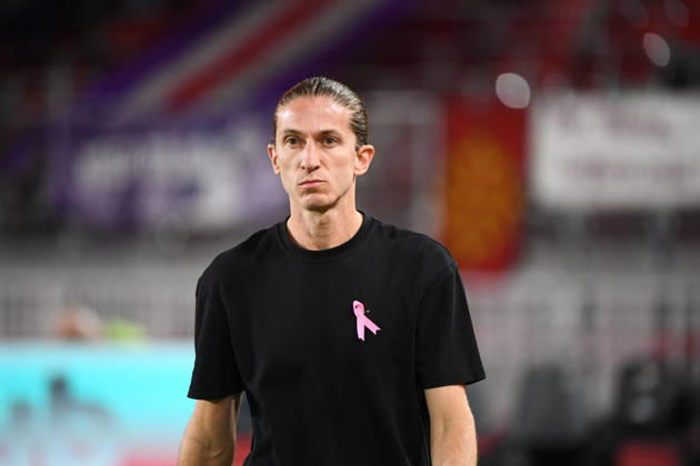 AS Monaco v Toulouse FC - Ligue 1 McDonald s 2026 2027 Head Coach Filipe LUIS of Monaco pay tribute to Pink October using a pink ribbon during Ligue 1 McDonald s match between Monaco and Toulouse at Stade Louis II on October 10, 2026 in Monaco, Monaco. Monaco Monaco Copyright: xIconxSportx 776573324