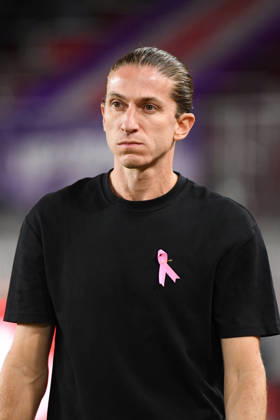 AS Monaco v Toulouse FC - Ligue 1 McDonald s 2026 2027 Head Coach Filipe LUIS of Monaco pay tribute to Pink October using a pink ribbon during Ligue 1 McDonald s match between Monaco and Toulouse at Stade Louis II on October 10, 2026 in Monaco, Monaco. Monaco Monaco Copyright: xIconxSportx 776573324
