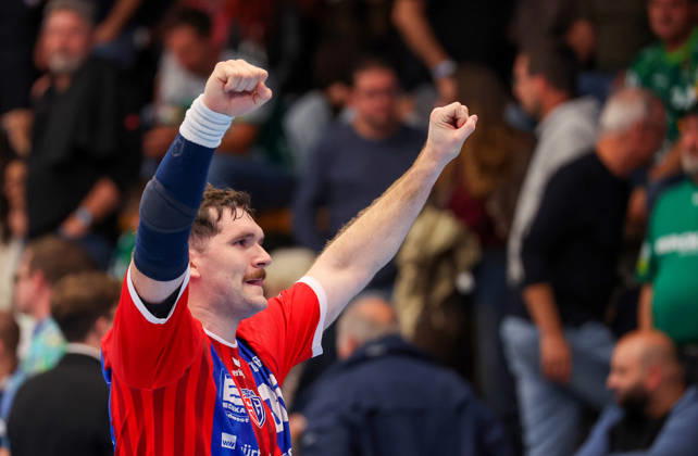 10.10.2026, Deutschland, Göppingen, Handball Opel HBL Bundesliga, FRISCH AUF! Göppingen vs. SG BBM Bietigheim, Jubel Bietigheim, Jonathan Fischer (BBM)