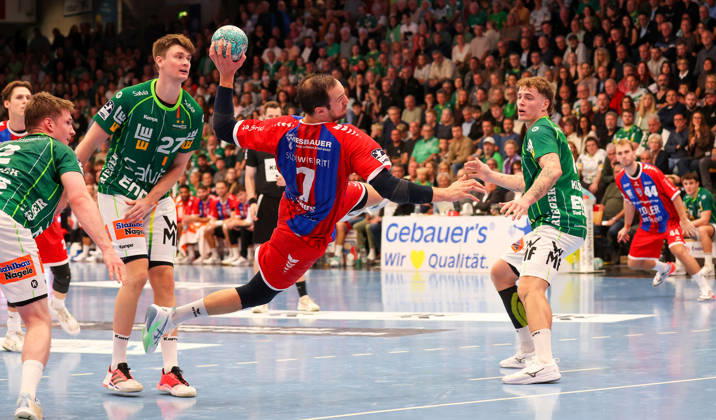 10.10.2026, Deutschland, Göppingen, Handball Opel HBL Bundesliga, FRISCH AUF! Göppingen vs. SG BBM Bietigheim, Dominik Claus (BBM)