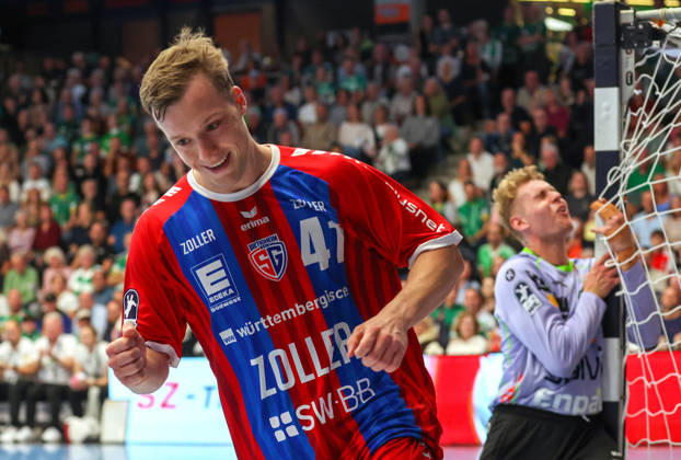 10.10.2026, Deutschland, Göppingen, Handball Opel HBL Bundesliga, FRISCH AUF! Göppingen vs. SG BBM Bietigheim, Jubel Till Hermann (BBM)