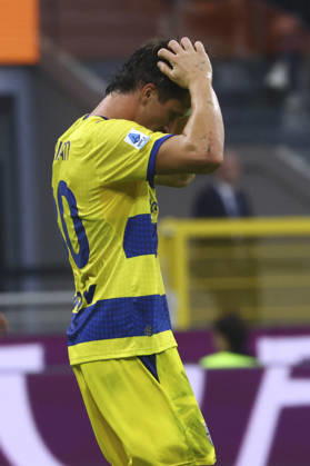 FC Internazionale v Parma Calcio - Serie A 2026 27 Giovanni Fabbian in action during the Serie A match between FC Internazionale and Parma Calcio at Giuseppe Meazza in Milano, Italy, on October 10, 2026. Milano Milano Italy Copyright: xMairoxCinquettix originalFilename:cinquetti-fcintern261010_np9ka
