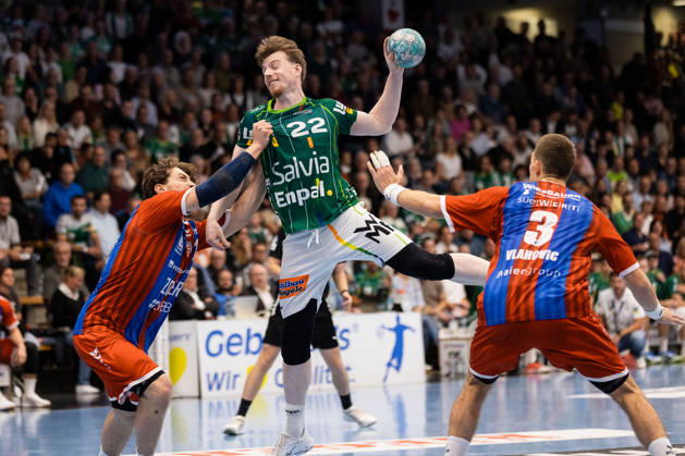 Erik PERSSON (FRISCH AUF! Goeppingen, 22) erzielt ein Tor, Aktion, Torwurf GER, FRISCH AUF! Goeppingen vs. SG BBM Bietigheim, Handball, Bundesliga, OPEL HBL, 8. Spieltag, Spielzeit 2026 2027, 10.10.2026, GER, FRISCH AUF! Goeppingen vs. SG BBM Bietigheim, Handball, Bundesliga, OPEL HBL, 8. Spieltag, Spielzeit 2026 2027, 10.10.2026, Goeppingen Copyright: xEibnerxPressefoto OliverxSchmidtx EP_OST