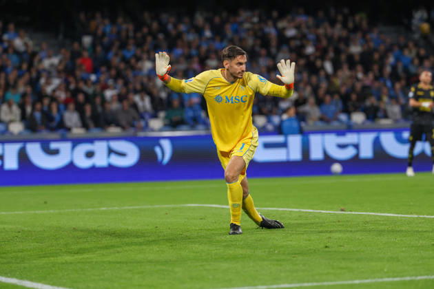 October 10, 2026, Napoli, Campania, ITALIA: Alex Meret of SSC Napoli during the 2026 27 Serie A match between SSC Napoli and FC Frosinone, played on October 10, 2026, at the Stadio Diego Armando Maradona in Naples Napoli ITALIA - ZUMAs236 20261010_aap_s236_026 Copyright: xFabioxSassox