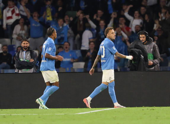 October 10, 2026, Napoli, Campania, ITALIA: Goal the Noa Lang of SSC Napoli during the 2026 27 Serie A match between SSC Napoli and FC Frosinone, played on October 10, 2026, at the Stadio Diego Armando Maradona in Naples Napoli ITALIA - ZUMAs236 20261010_aap_s236_052 Copyright: xFabioxSassox