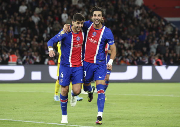 FOOTBALL : Paris Saint Germain Vs Le Mans - Ligue 1 - 10 10 2026 Joie - But de Lucas Beraldo (Paris Saint Germain) - Ferran Torres (Paris Saint Germain) ParisFrance  Copyright: xMichaelxBaucherx