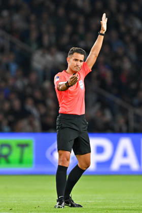 Paris Saint-Germain v Le Mans FC - Ligue 1 McDonald s 2026 2027 Mathieu VERNICE Referee during Ligue 1 McDonald s match between Paris and Le Mans at Parc des Princes on October 10, 2026 in Paris, France. Paris France  Copyright: xBaptistexFernandezx 776573319