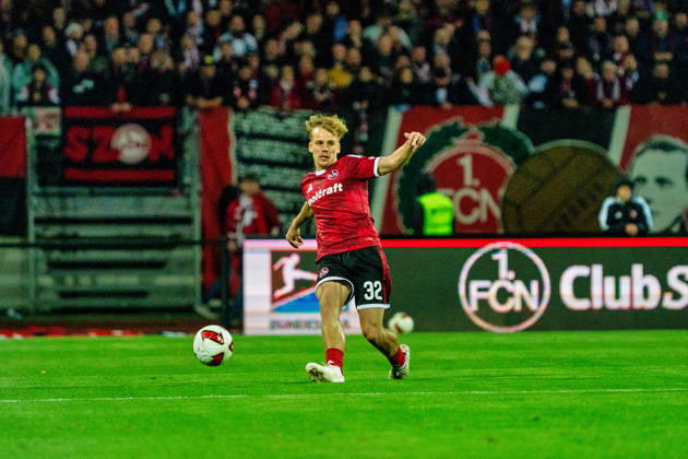 Tim Janisch (1. FC Nuernberg, 32), GER, 1. FC Nuernberg vs. VfL Wolfsburg, Fussball, 2. Bundesliga, 7. Spieltag, Saison 2026 2027, 10.10.2026, DFL REGULATIONS PROHIBIT ANY USE OF PHOTOGRAPHS AS IMAGE SEQUENCES AND OR QUASI-VIDEO, GER, 1. FC Nuernberg vs. VfL Wolfsburg, Fussball, 2. Bundesliga, 7. Spieltag, Saison 2026 2027, 10.10.2026 Nuernberg Copyright: xEibner-Pressefoto MaxxVogelx EP_MVL