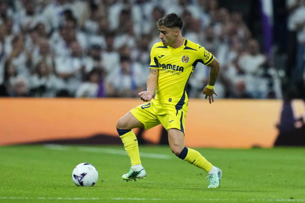 ESP: Real Madrid - Villarreal CF. La Liga EA Sports. Matchday 8. Alberto Moleiro of Villarreal CF during the La Liga EA Sports match between Real Madrid and Villarreal CF played at Santiago Bernabeu Stadium on 10 Oct 2026 in Madrid, Spain. kpng Copyright: xCesarxCebollax xPRESSINPHOTOx PS_2627_RMA_VIL_006