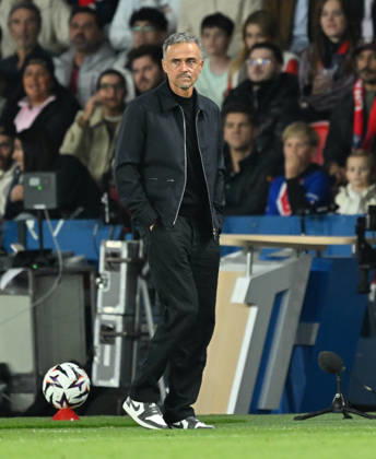 PSG v Le Mans FC - French Ligue 1 PARIS, FRANCE - OCTOBER 10: Luis Enrique, head coach of Paris Saint - Germain, reacts during the French Ligue 1 (L1) soccer match between Paris Saint-Germain (PSG) and Le Mans FC at Parc des Princes stadium in Paris, France on October 10, 2026. Mustafa Yalcin Anadolu Paris France. Editorial use only. Please get in touch for any other usage.  Copyright: x2026xAnadoluxMustafaxYalcinx