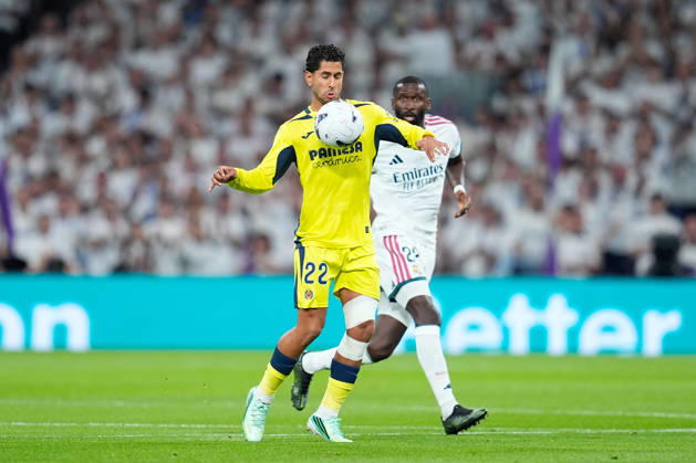 October 10, 2026, Madrid, Madrid, Spain: Ayoze Perez of Villarreal CF controls the ball during the Spanish League, LaLiga EA Sports, football match between Real Madrid and Villarreal CF at Bernabeu stadium on October 10, 2026, in Madrid, Spain. Real Madrid V Villarreal CF - LaLiga EA Sports  - ZUMAa181 20261010_zaa_a181_175 Copyright: xDennisxAgyemanx