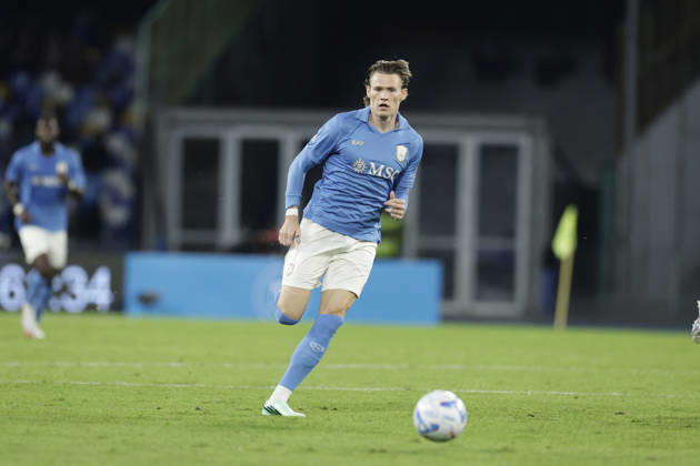 Serie a football match SSC Napoli vs Frosinone Napoli s Scottish midfielder Scott McTominay during the Serie A football match between SSC Napoli vs Frosinone at the Diego Armando Maradona Stadium in Naples, southern Italy, on October 10, 2026. _BPH9165 Copyright: xAntonioxBalascox