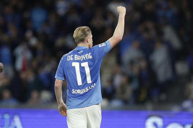 SOCCER - Serie A - SSC Napoli vs. Frosinone Calcio Photo by IPA ABACAPRESS.COM89517630 - Napoli s Belgian midfielder Kevin De Bruyne celebrates after scoring the goal that made the score 1-0 during the Serie A soccer match between SSC Napoli and Frosinone at the Diego Armando Maradona Stadium in Naples, southern Italy, on October 10, 2026. Naples Italy Copyright: xIPAxSport ABACAx