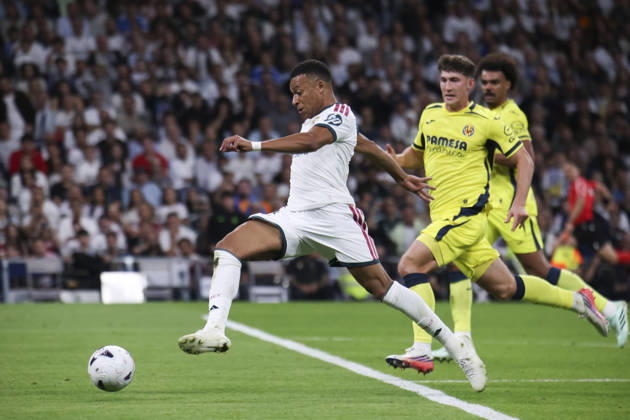 Real Madrid v Villarreal - La Liga EA Sports 2026 27 October 10, 2026, Estadio Santiago Bernabeu, Madrid, Spain: Kylian Mbappe of Real Madrid is defended by Navarro Pau during La Liga EA Sports match between Real Madrid and Villarreal at Estadio Santiago Bernabeu on October 10, 2026 in Madrid, Spain. Madrid Estadio Santiago Bernabeu Madrid Spain Copyright: xAlejandroxMatiasxAcostax