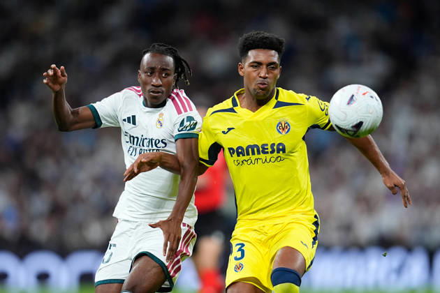 October 10, 2026, Madrid, Madrid, Spain: Alex Freeman of Villarreal CF and Yan Diomande of Real Madrid compete for the ball during the Spanish League, LaLiga EA Sports, football match between Real Madrid and Villarreal CF at Bernabeu stadium on October 10, 2026, in Madrid, Spain. Madrid Spain - ZUMAa181 20261010_zaa_a181_195 Copyright: xDennisxAgyemanx