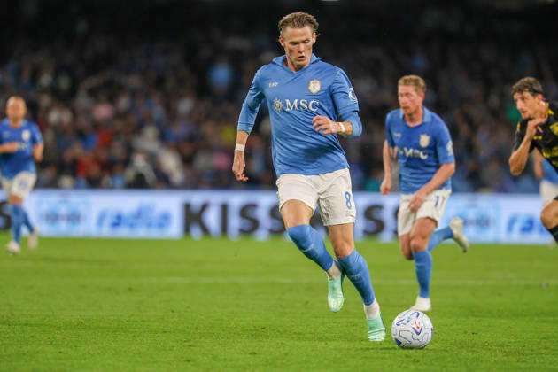 October 10, 2026, Napoli, Campania, ITALIA: Scott McTominay of SSC Napoli during the 2026 27 Serie A match between SSC Napoli and FC Frosinone, played on October 10, 2026, at the Stadio Diego Armando Maradona in Naples Serie A Football Match Ã¢â‚¬ 2026 27 Season: Napoli Vs. Frosinone  - ZUMAs236 20261010_aap_s236_090 Copyright: xFabioxSassox